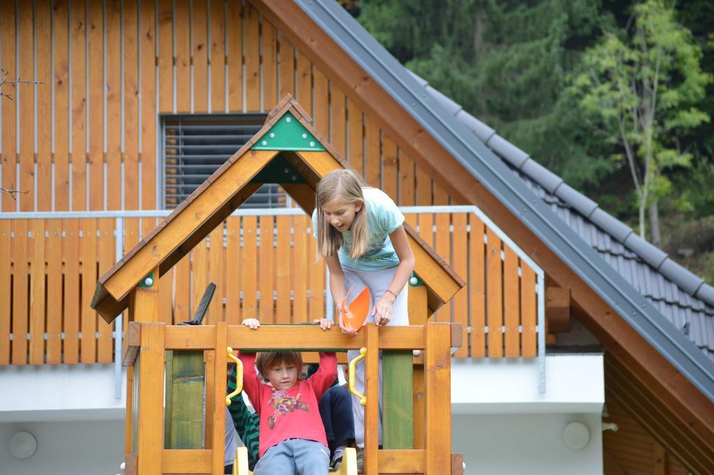 Apartments Tourist Farm Storman With Ev Ch-Station Tržič المظهر الخارجي الصورة